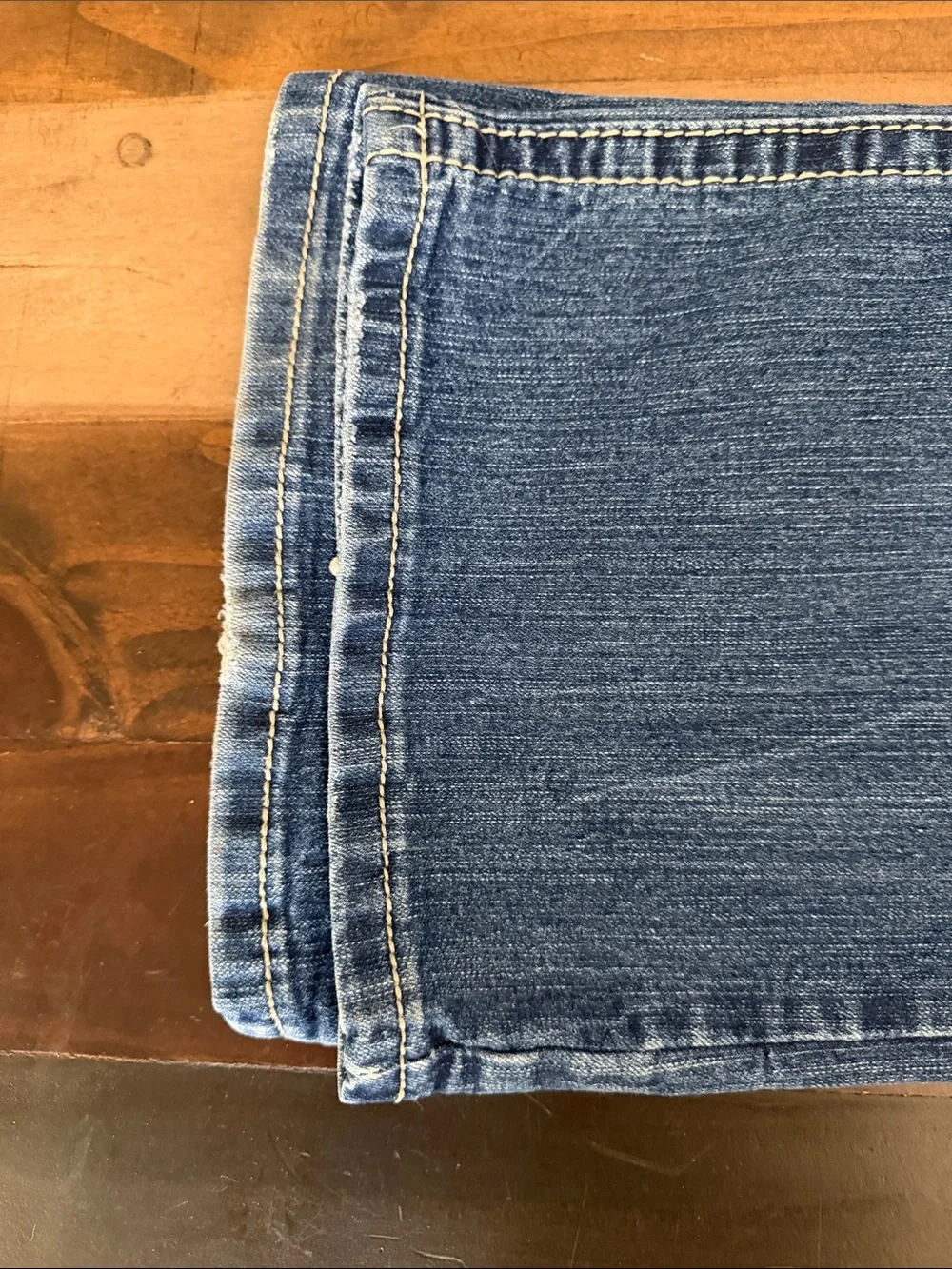 Men’s Mid Wash Blue Straight-Leg Jeans 38x32